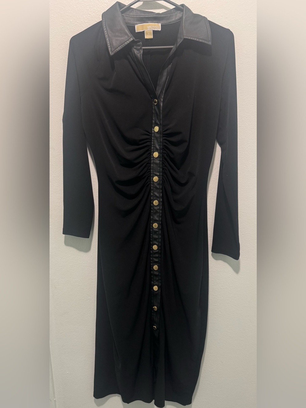 Michael Kors Button-Front Midi Shirt Dress with Faux Leather Trim - Picture 4 of 9